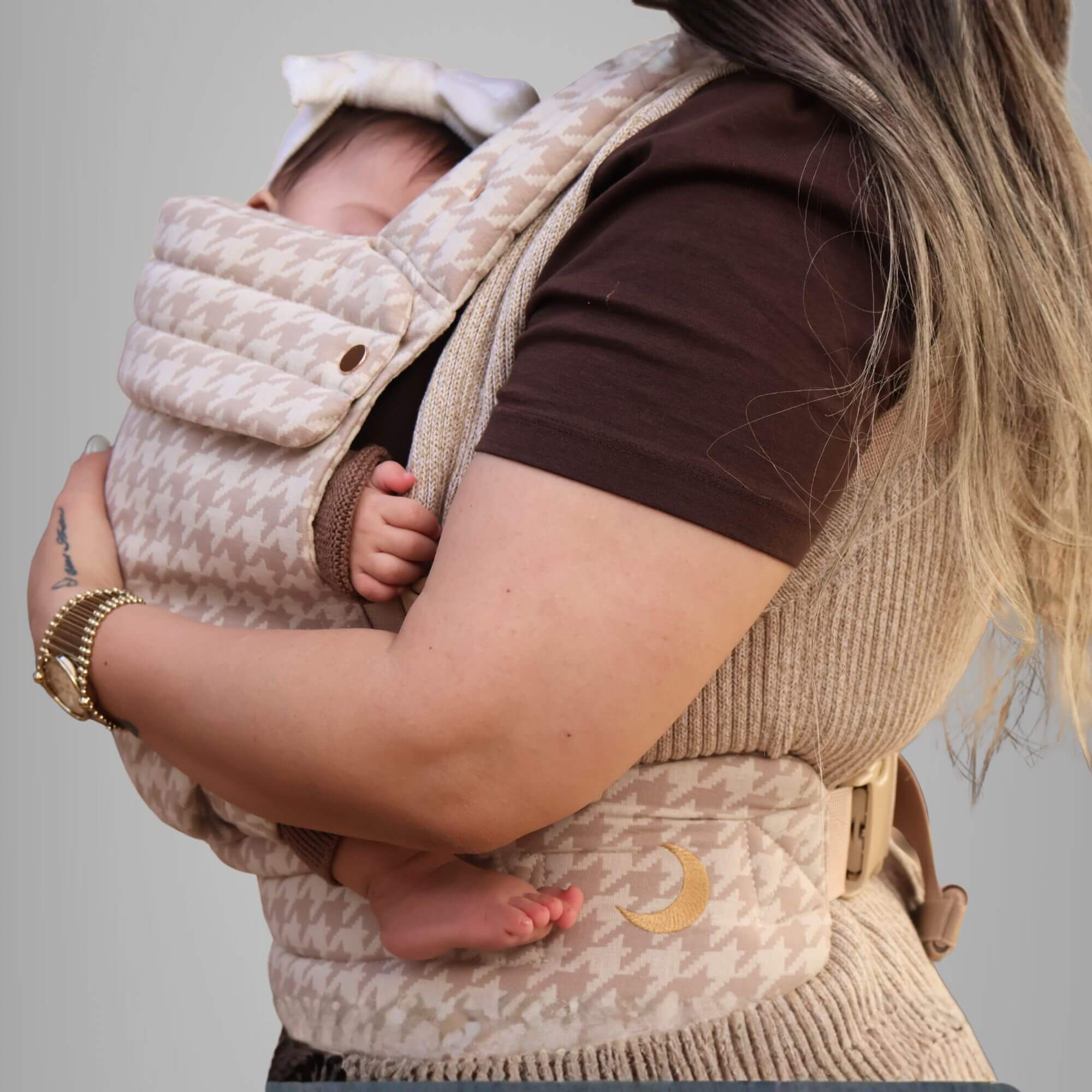 Portabebé Lúa - houndstooth beige